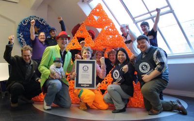 Guinness World Records – World’s Largest Fractal Made from Modelling Balloons